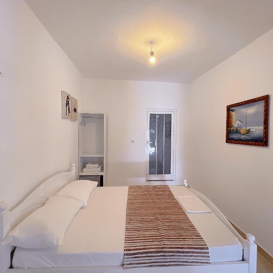 Garden Villa Naza Piqeras المظهر الخارجي الصورة