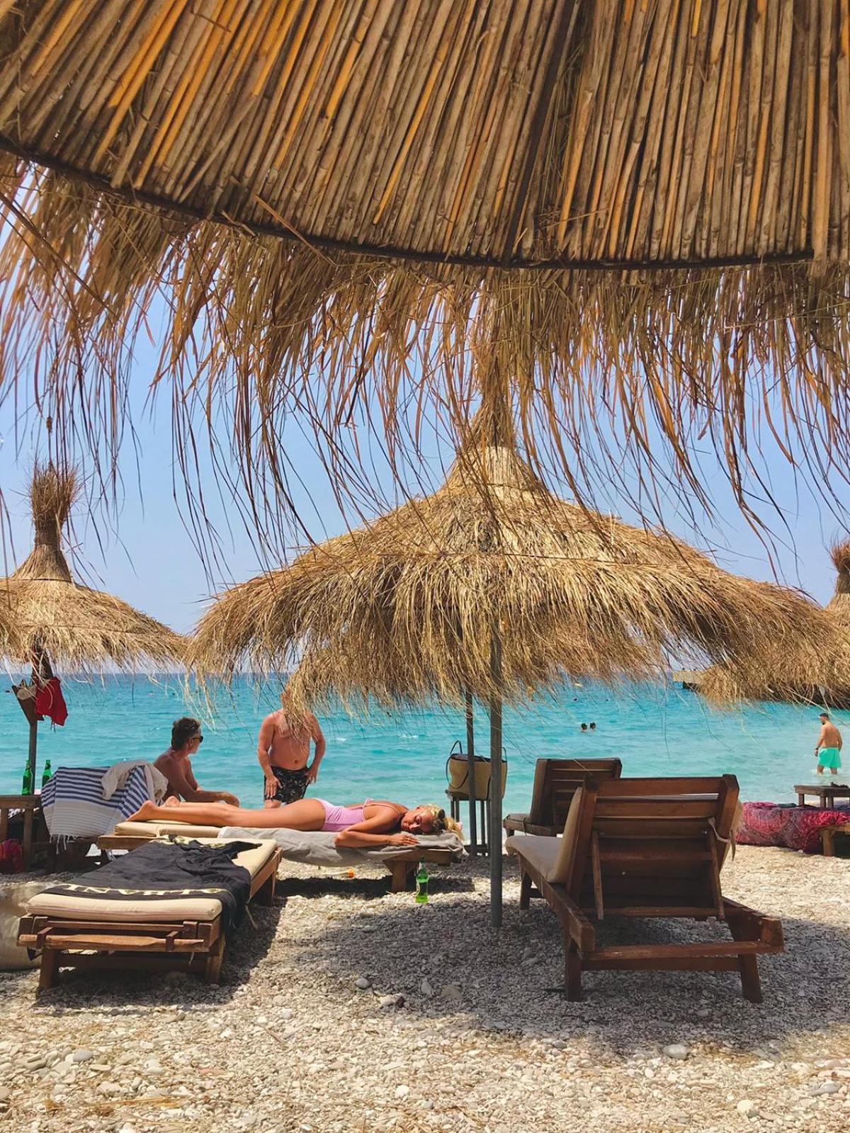 Garden Villa Naza Piqeras المظهر الخارجي الصورة